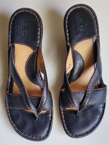 Born Shoes - Born Women's Wedge‎ Sandals Size 8 Black.